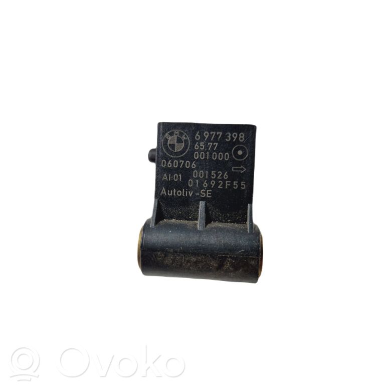 Airbag impact sensor