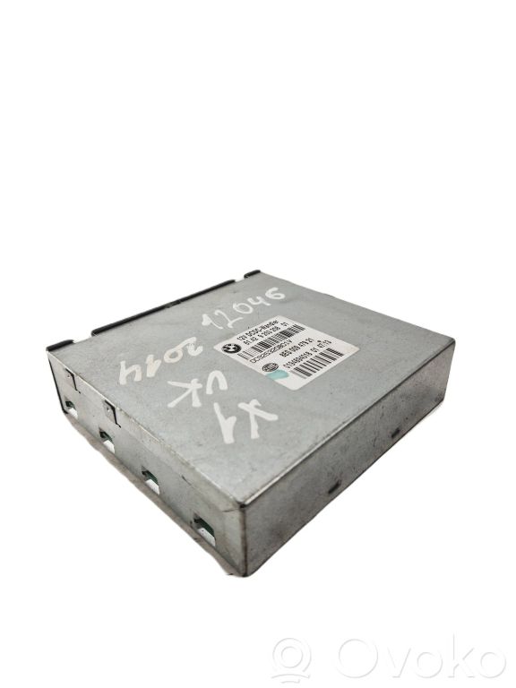 Voltage converter / converter module