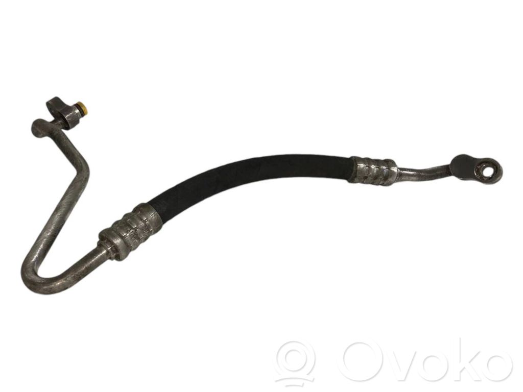 Air conditioner pipe(s) / hose(s)