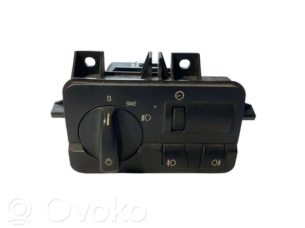 Headlight switch