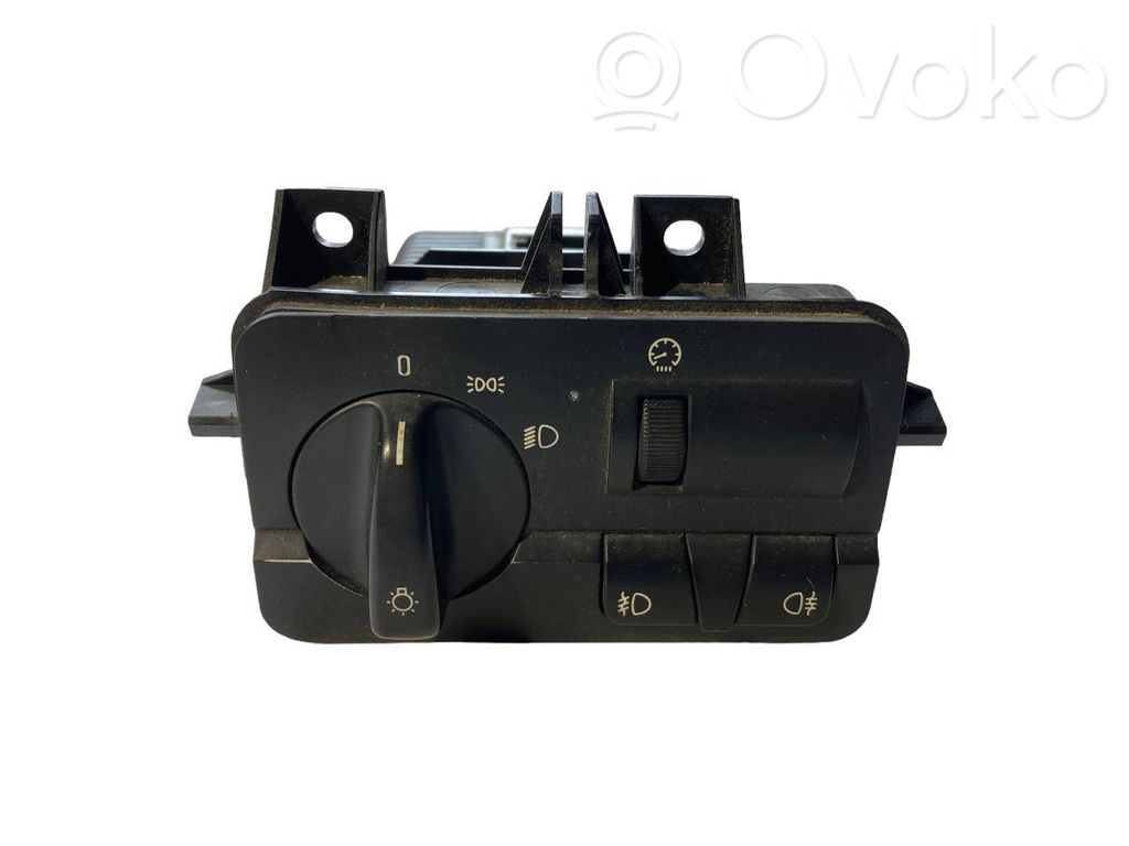 Headlight switch