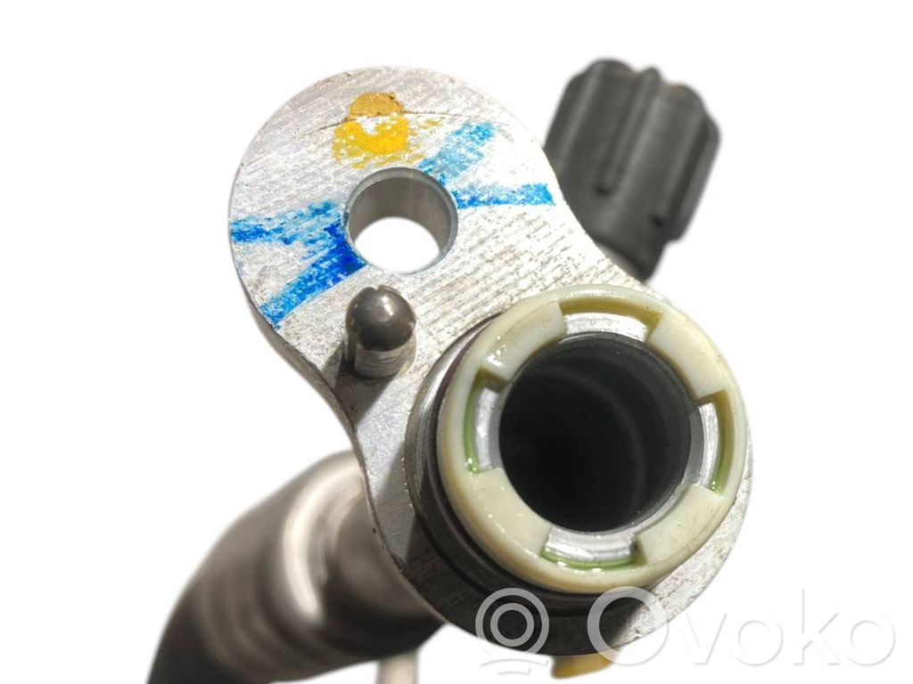 Air conditioner pipe(s) / hose(s)