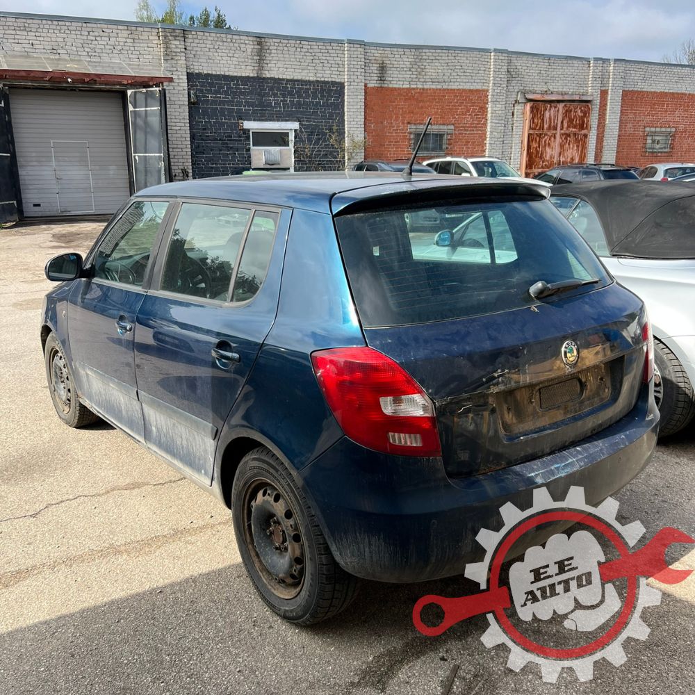Skoda Fabia 2012 запасные части
