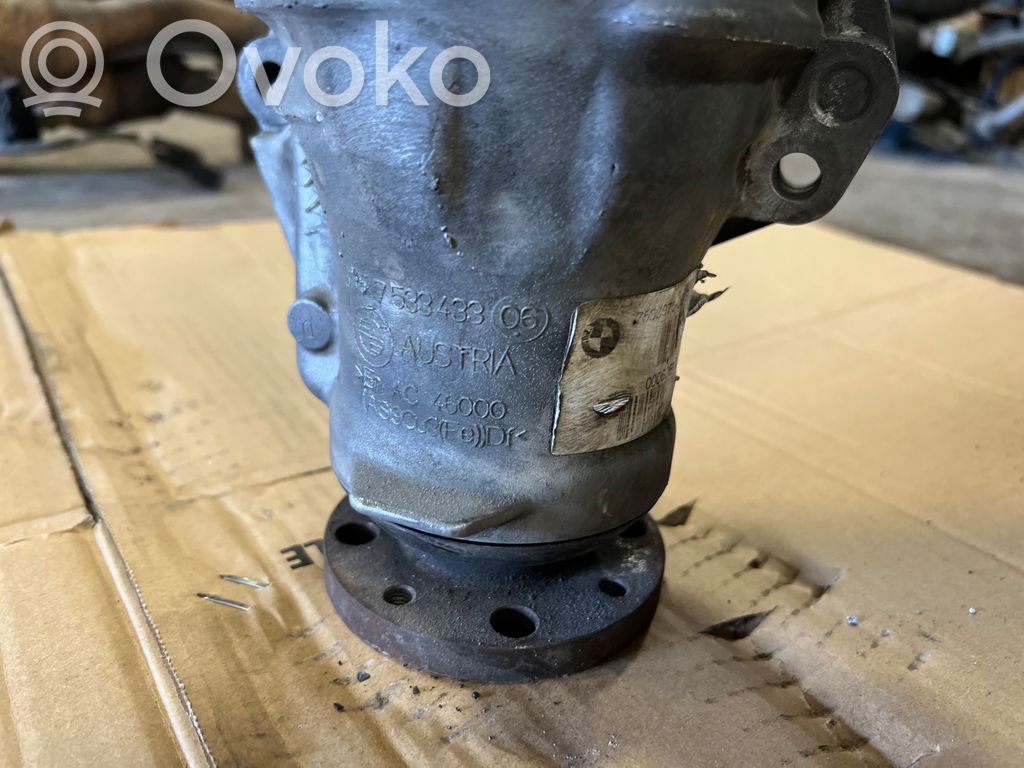 Priekšējais reduktors