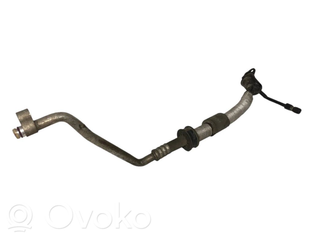 Air conditioner pipe(s) / hose(s)
