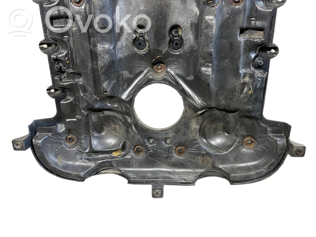 Крышка двигателя (декоративная отделка)