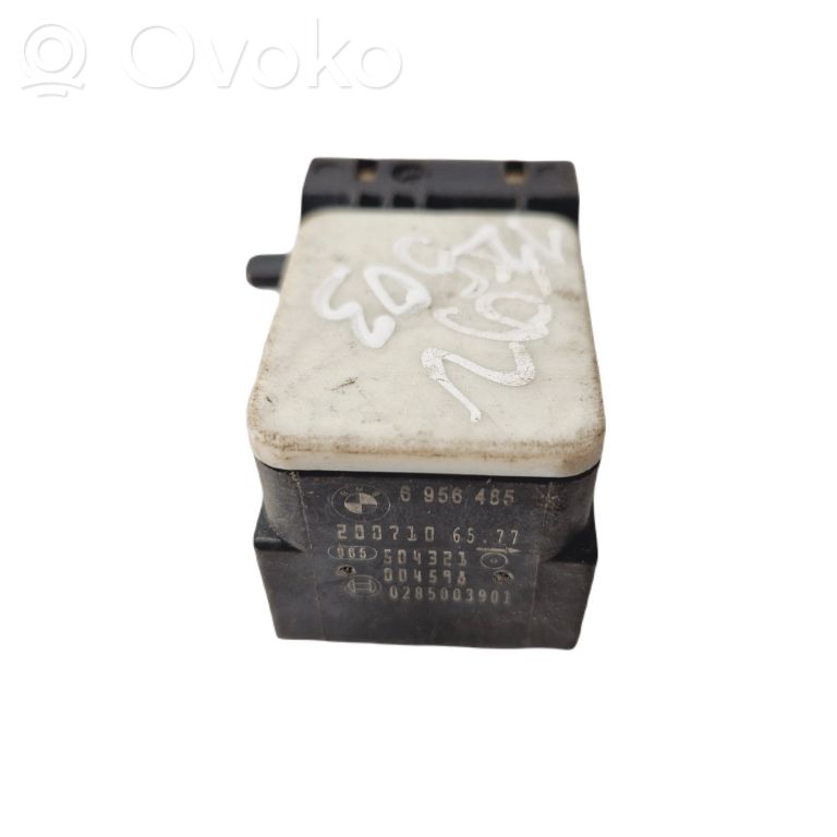 Airbag impact sensor