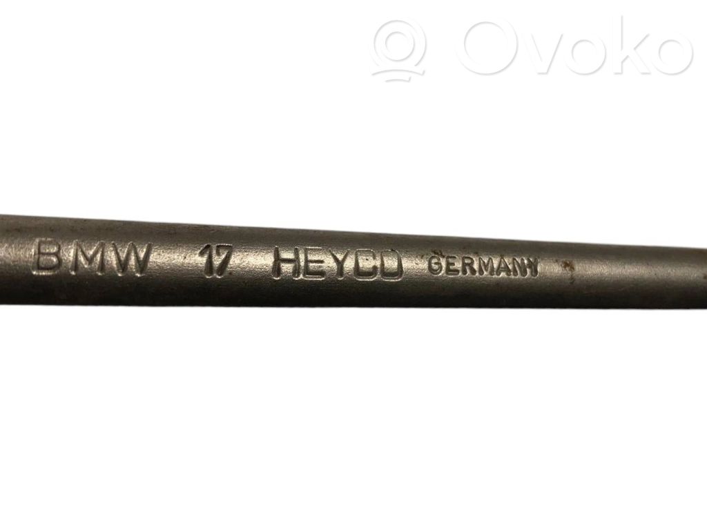 Wheel wrench