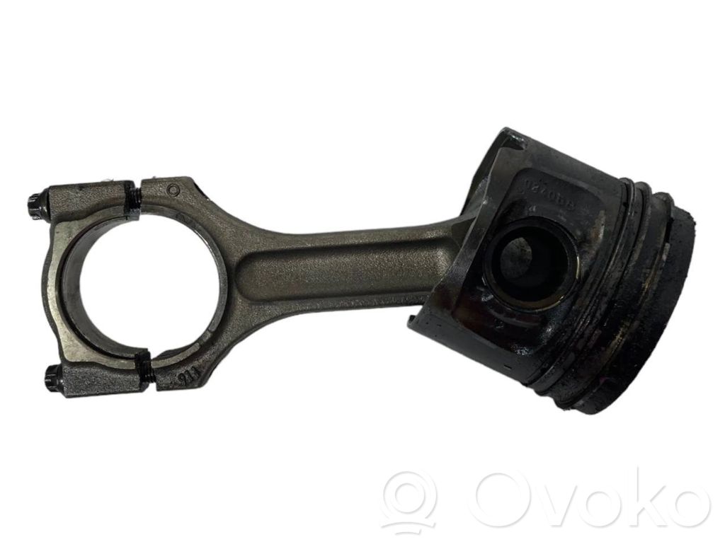 Piston with connecting rod