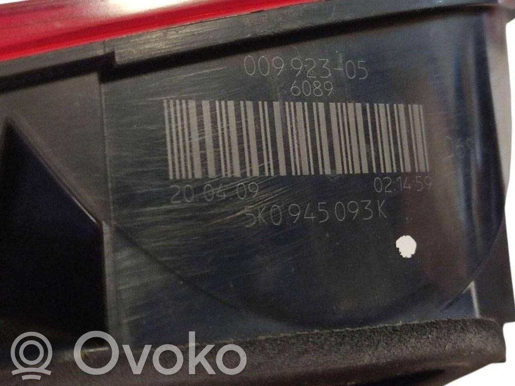 Aizmugurējais lukturis pārsegā