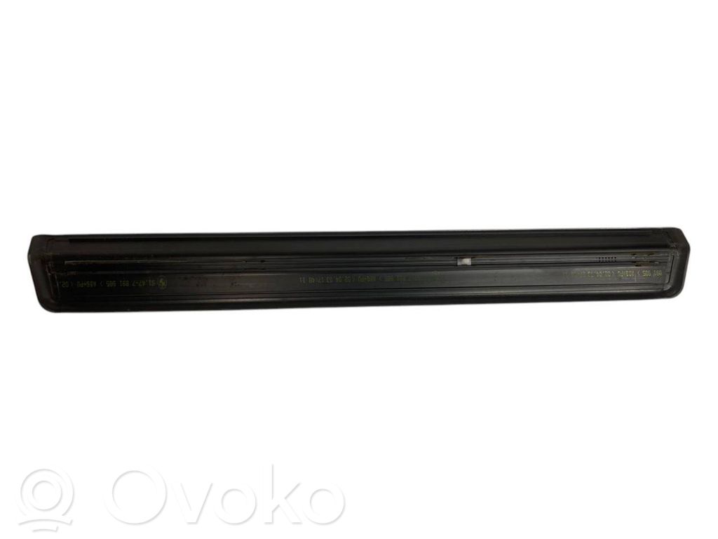 Front sill trim (inner)