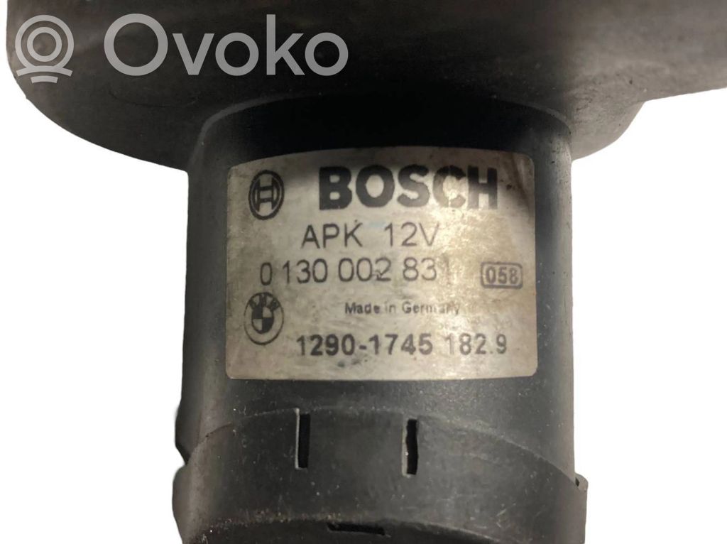 Dzinēja vadības bloka ventilators