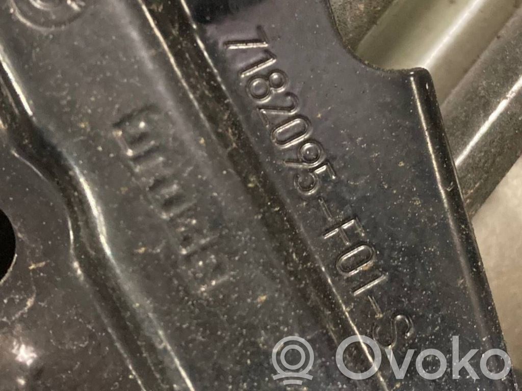 Aizmugurējās durvis