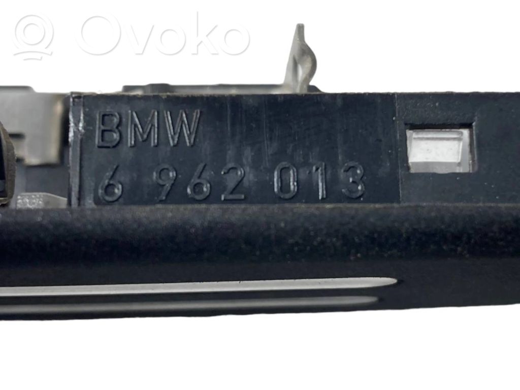 Cita veida salona apgaismojums