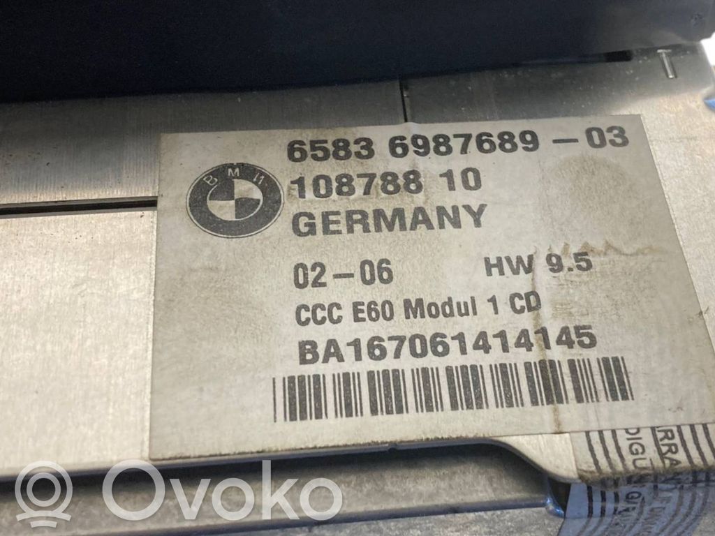 Radio / CD/DVD atskaņotājs / navigācija