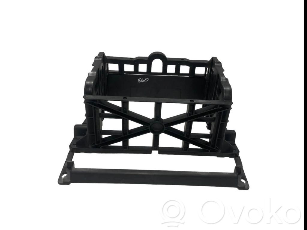 Radio/navigation decorative trim
