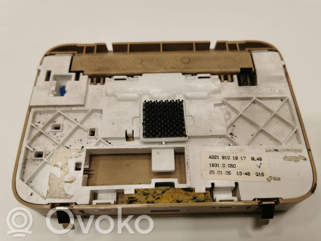 Aizmugurējo vietu apgaismojums