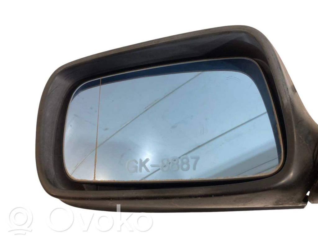 Mirror (electrically controlled)