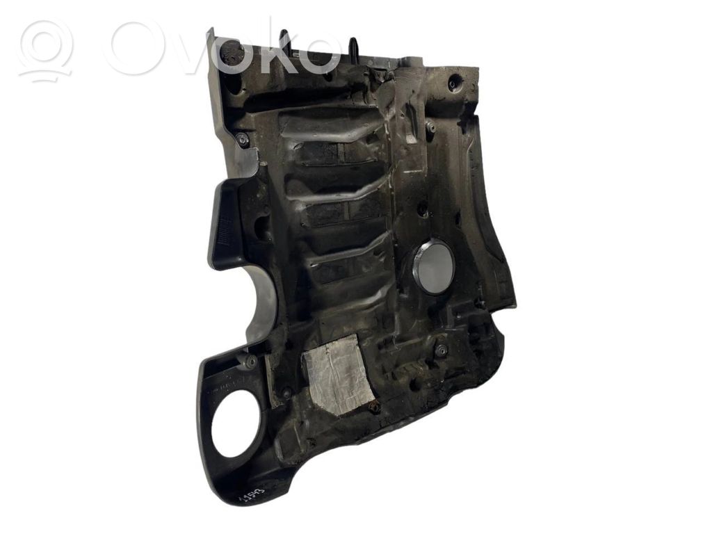 Крышка двигателя (декоративная отделка)