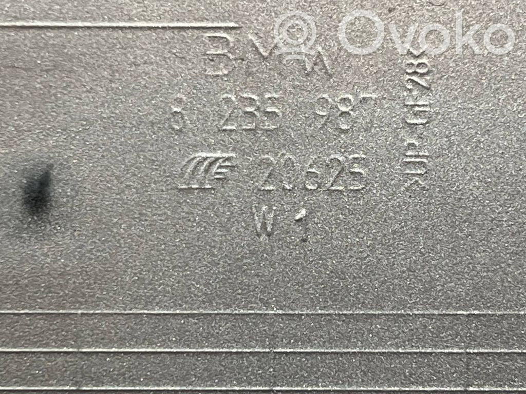 Spoilera aizmugurējais vāks