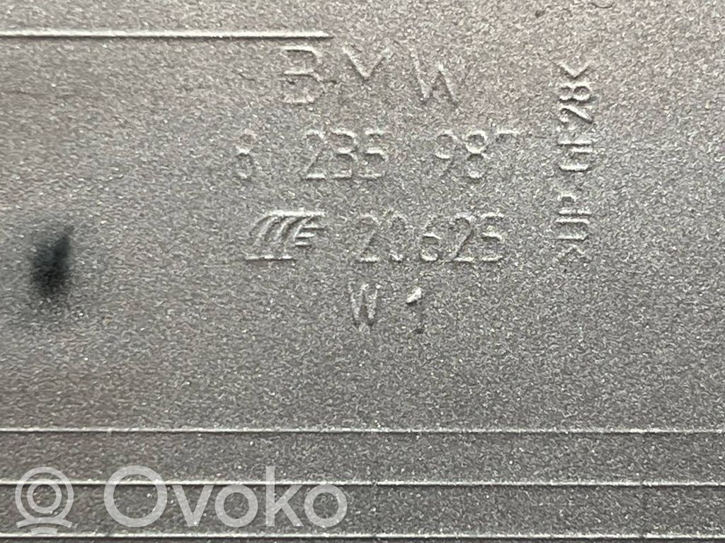 Spoilera aizmugurējais vāks