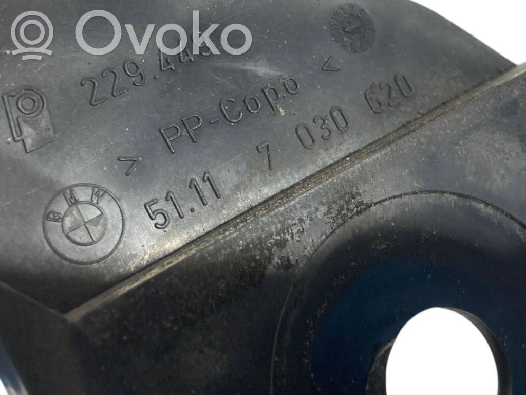 Priekšpusē bampera turētājs