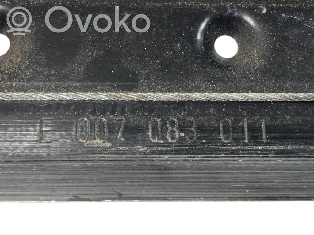 Priekšpusē elektriskā loga pacelšanas mehānisma komplekts