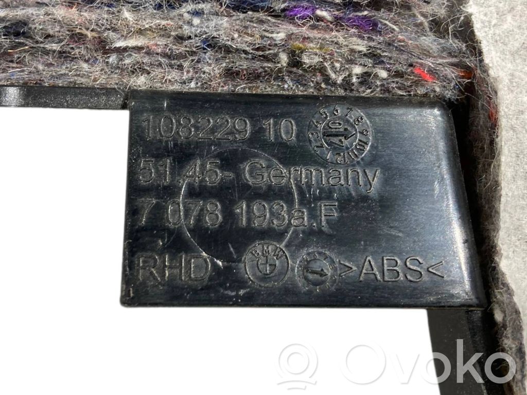 Paneļa dekoratīvās apdares vairogs (apakšējais)