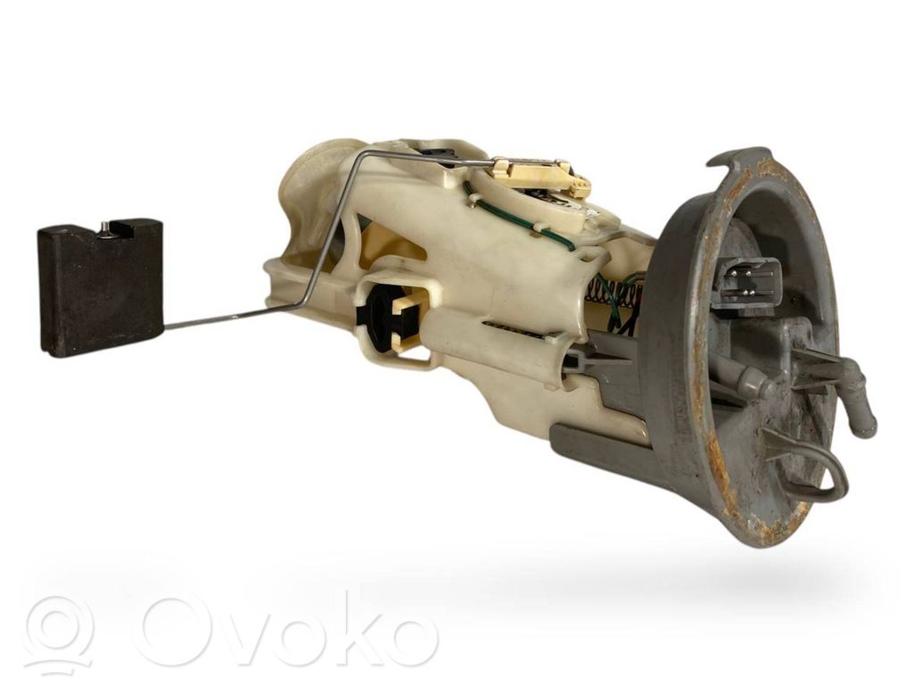 Fuel pump (in the fuel tank)