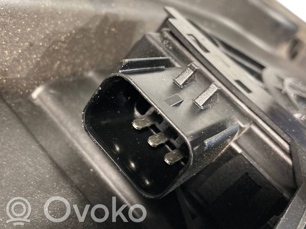 Priekšpusē elektriskā loga pacelšanas mehānisma komplekts