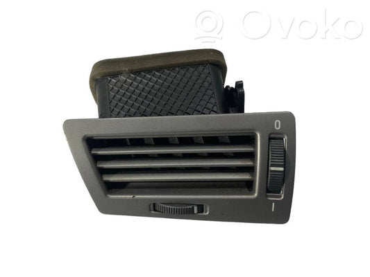 Side air grille