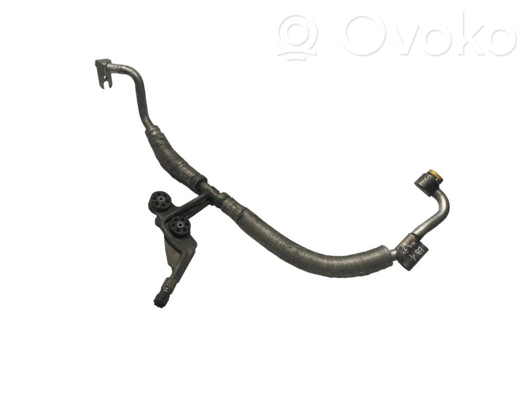 Air conditioner pipe(s) / hose(s)