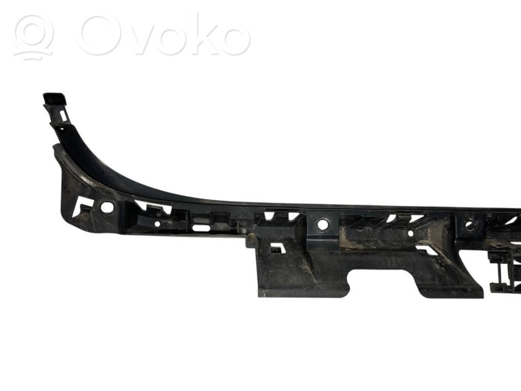Rear bumper mounting bracket