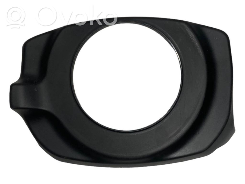 Steering axle trim