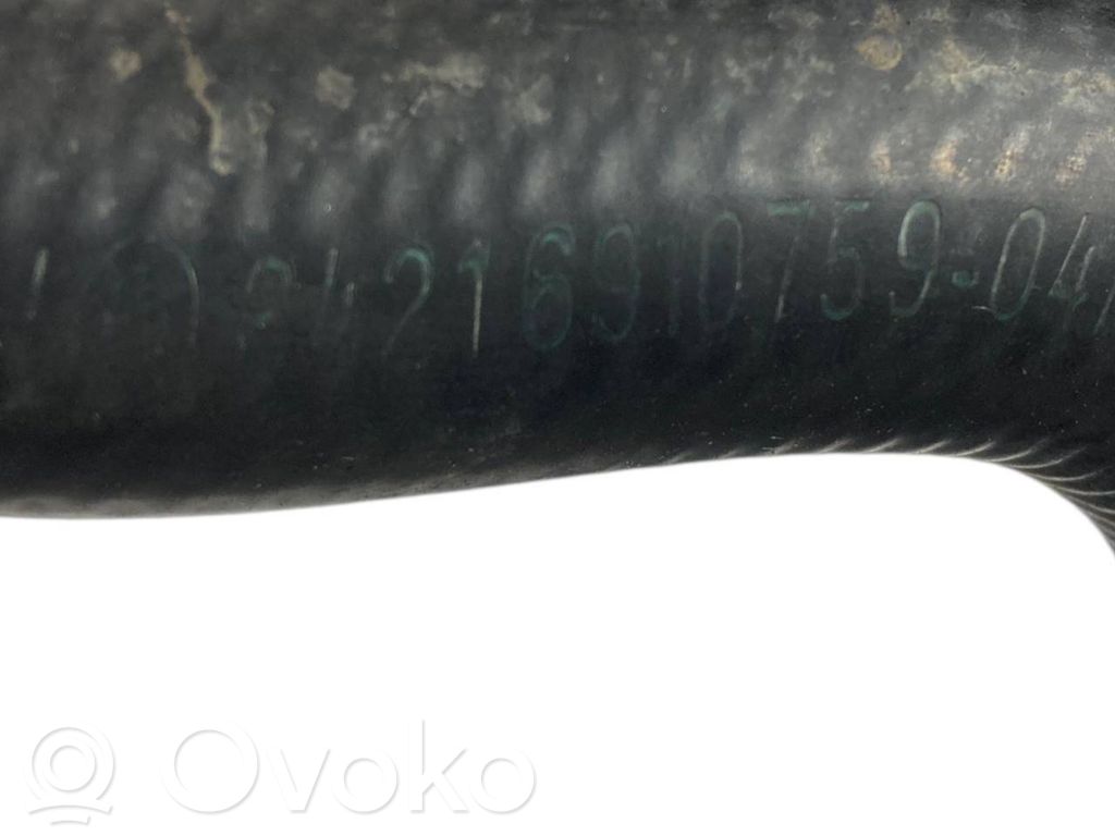 Caurulīte (-es) / šļūtene (-es)