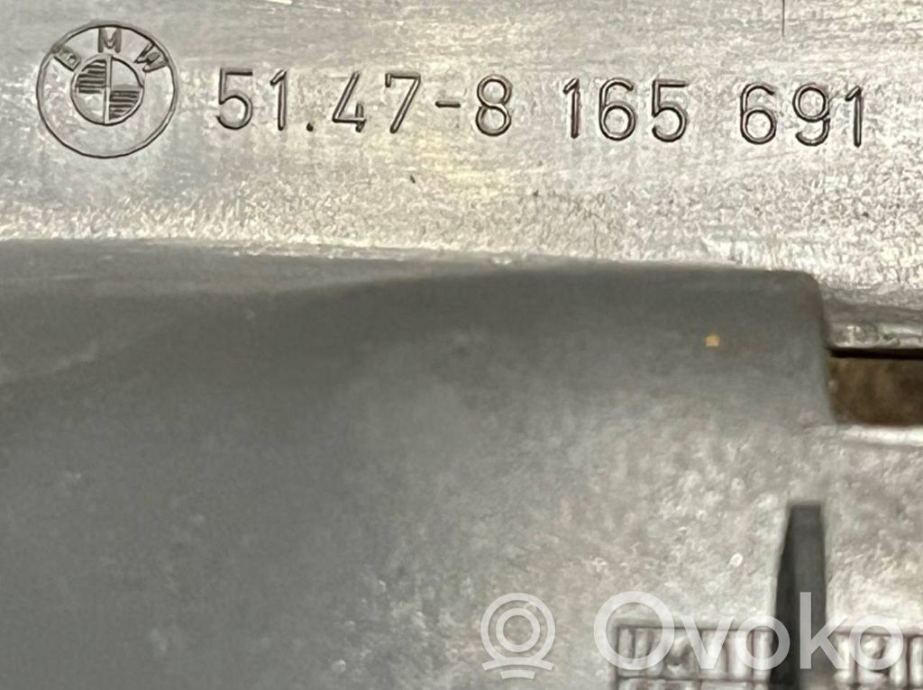 Bagāžnieka dekoratīvā apdare