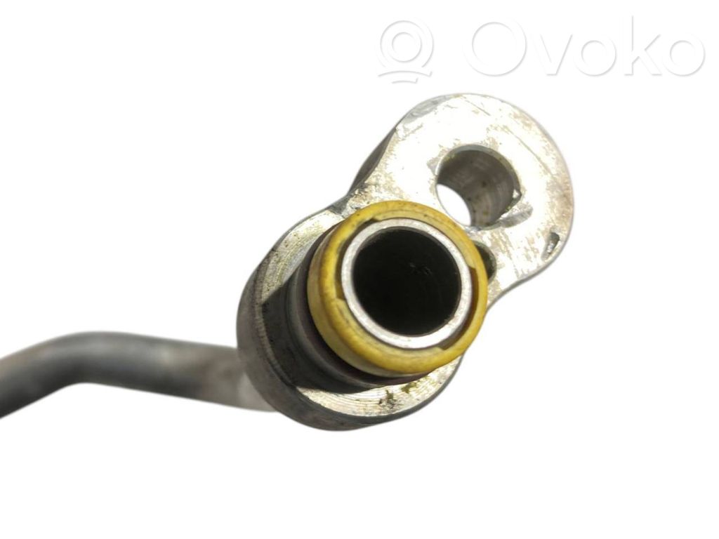 Air conditioner pipe(s) / hose(s)