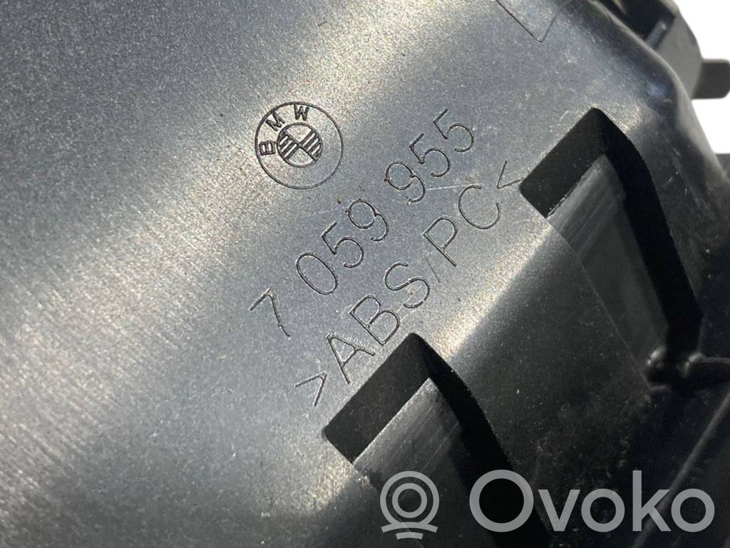 Mantu nodalījums centrālā konsole