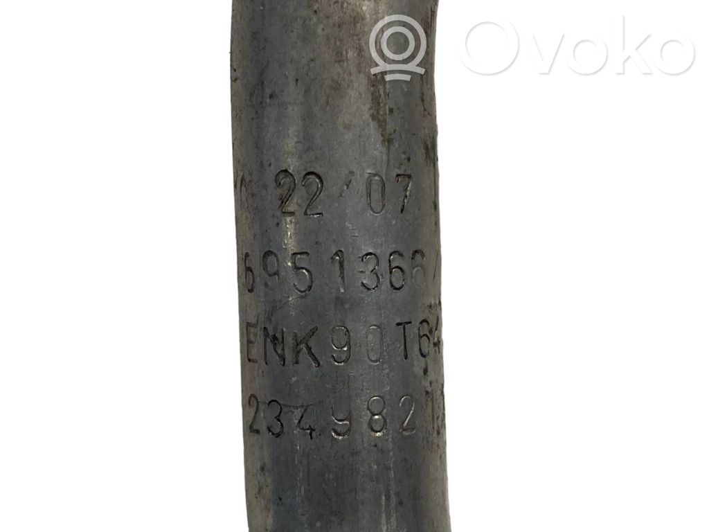 Air conditioner pipe(s) / hose(s)