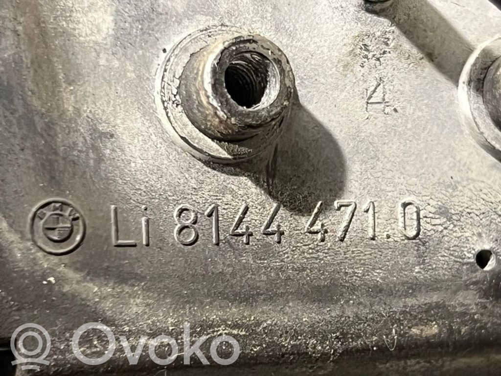 Зеркало (с электрическим управлением)