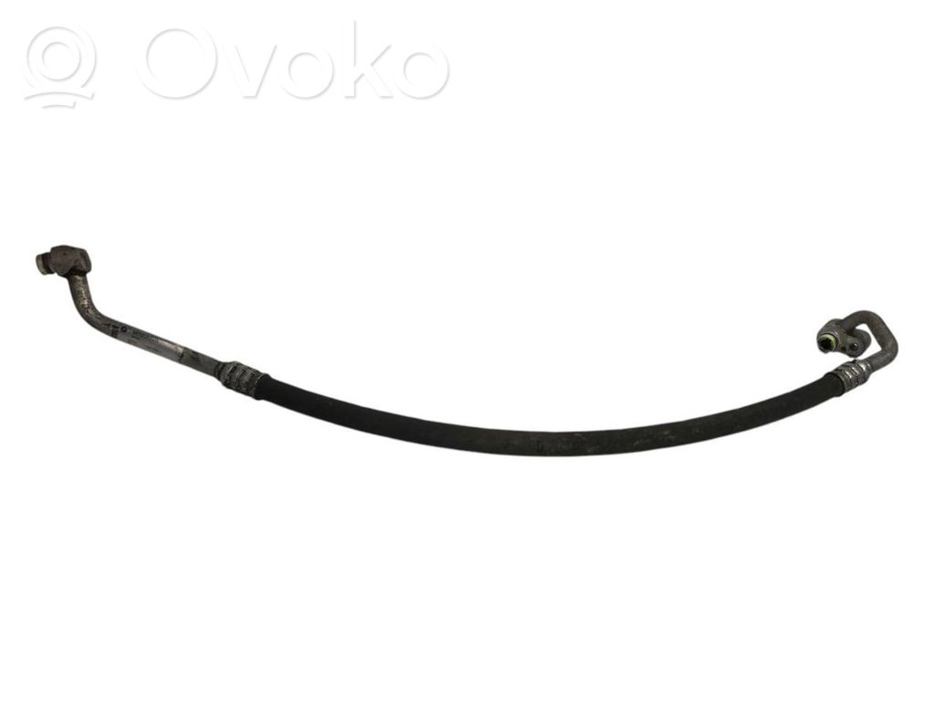 Air conditioner pipe(s) / hose(s)