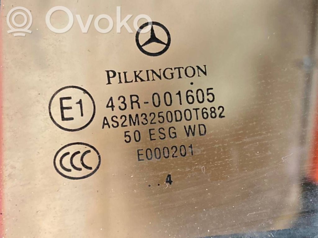 Aizmugurējās durvis