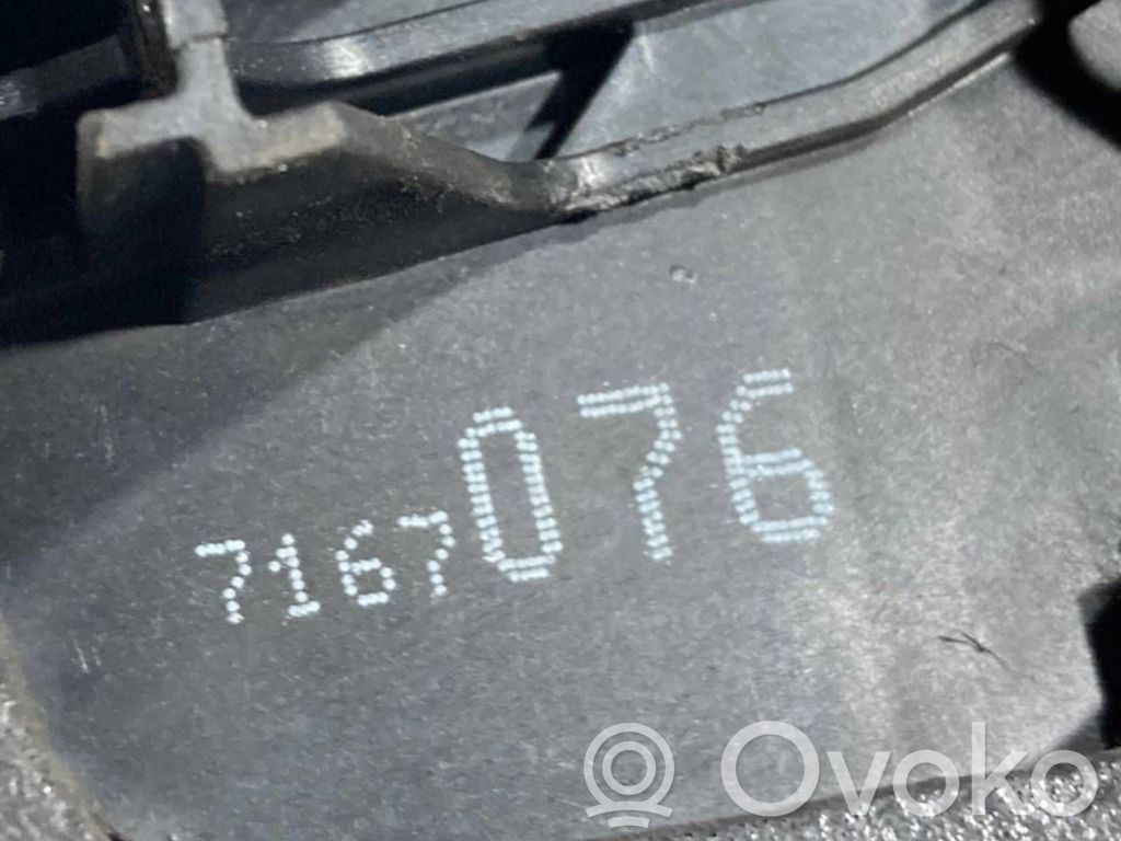 Aizmugurē slēdzene