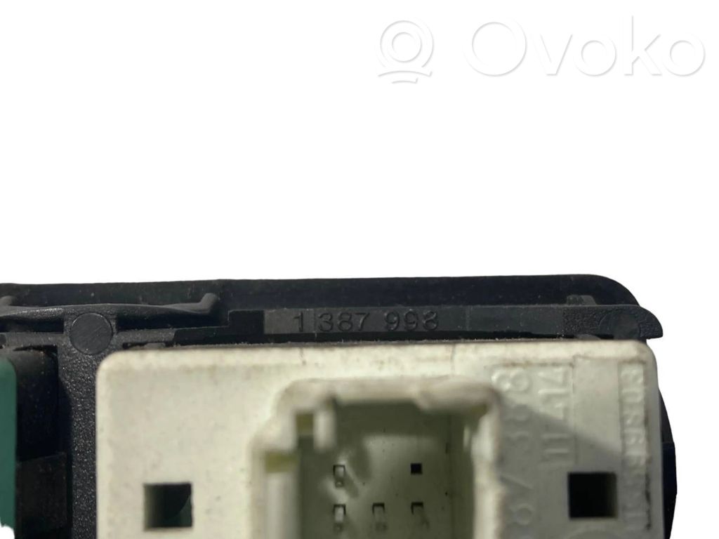 Power window switch