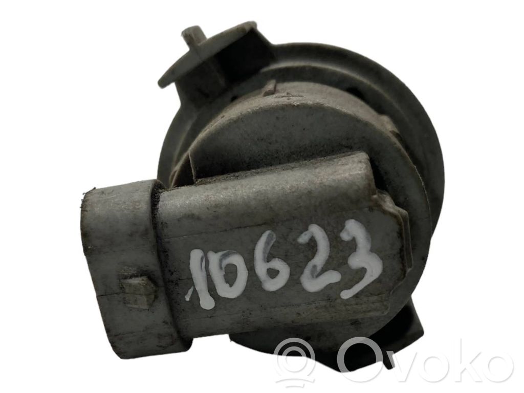 Priekšējā luktura detaļa