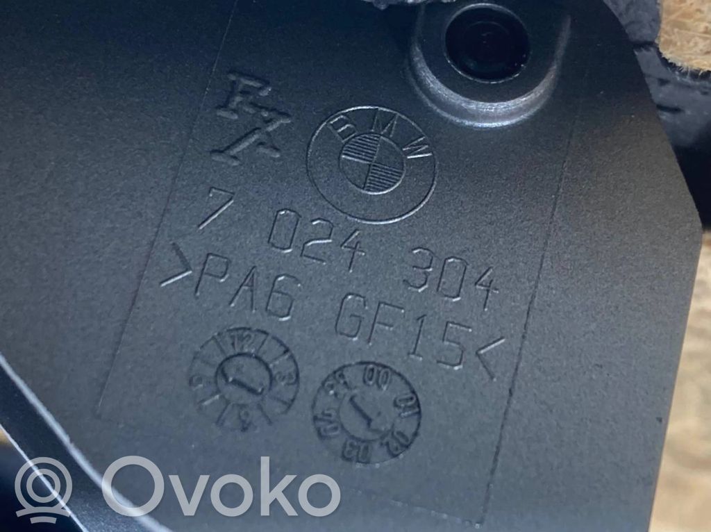 Priekšējo durvju apdare