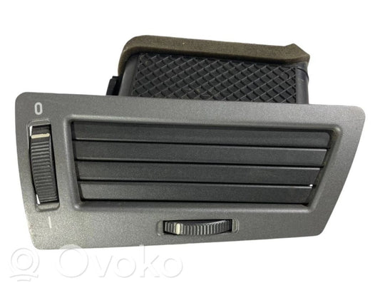 Side air grille