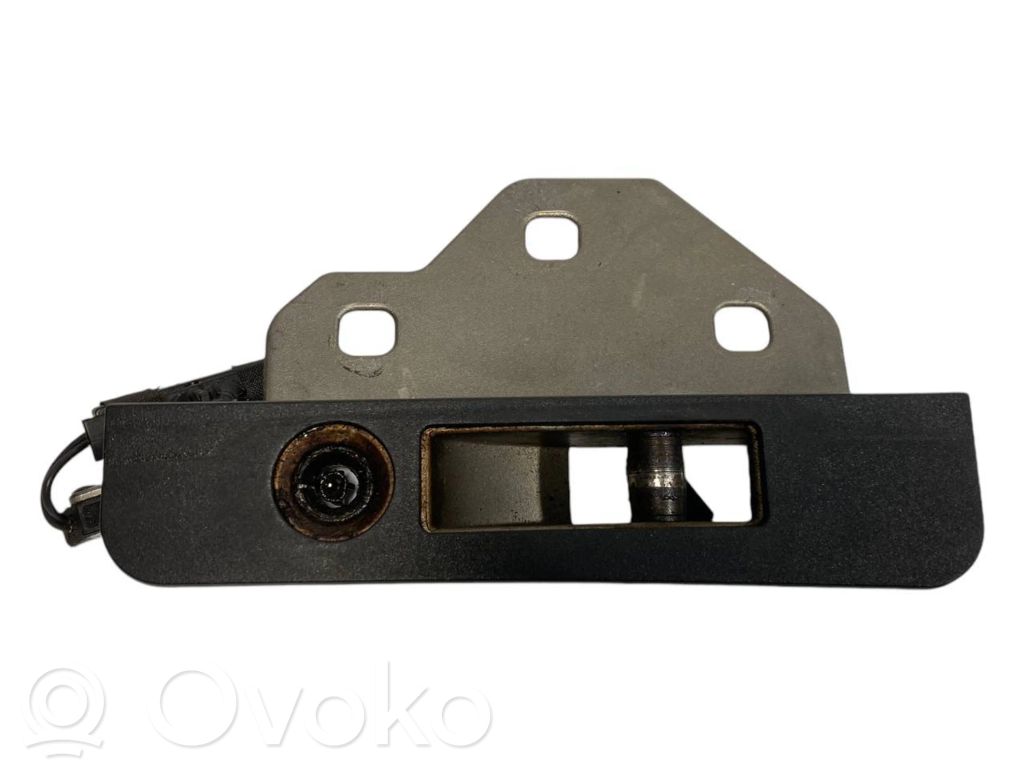 Roof lock