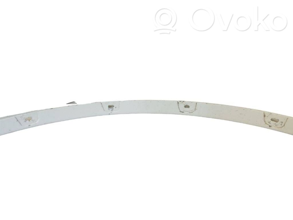 Front arch trim