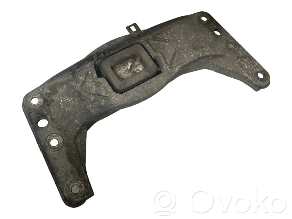 Transmission mounting bracket